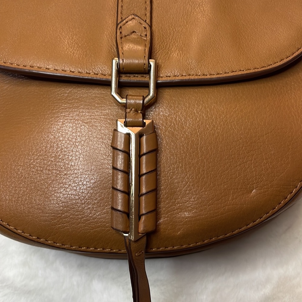 Stella & Dot- Covet- Sloan Saddle Crossbody- leather - Picture 3 of 15